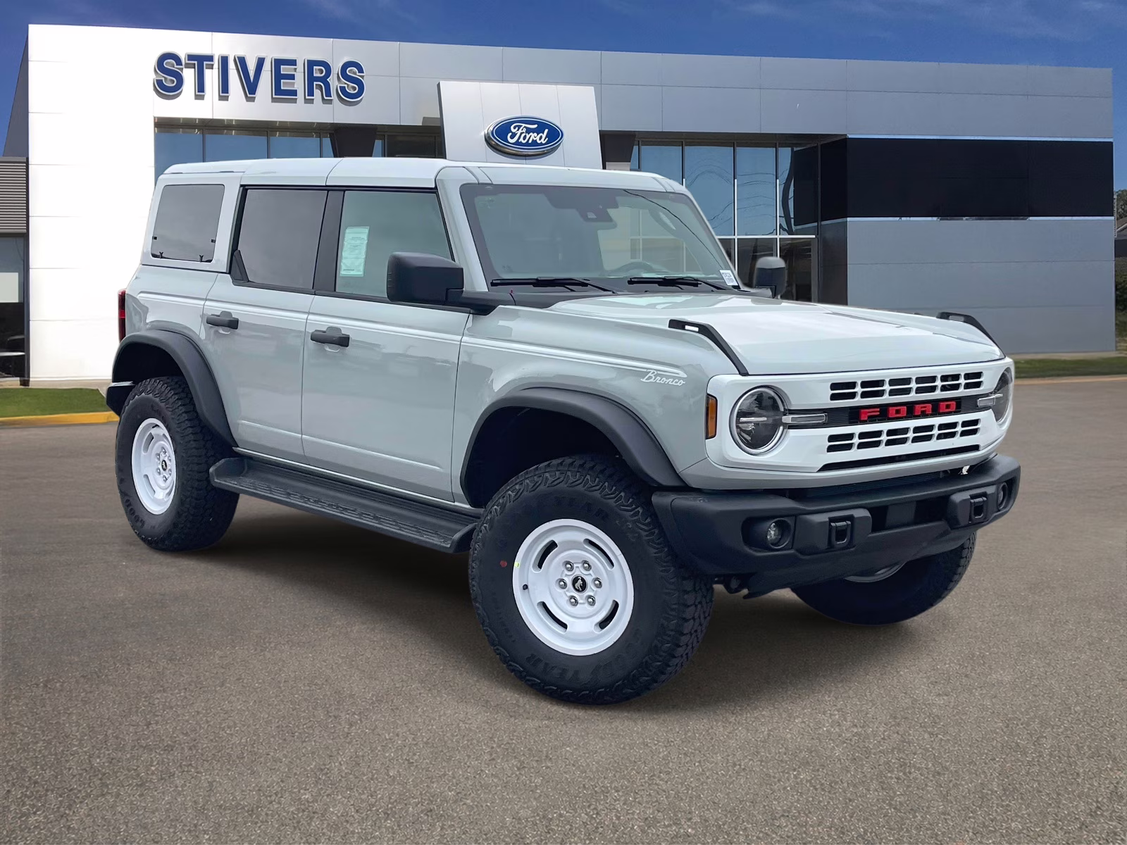 2026 Avalanche Gray Ford Bronco Heritage Edition 4X4 SUV