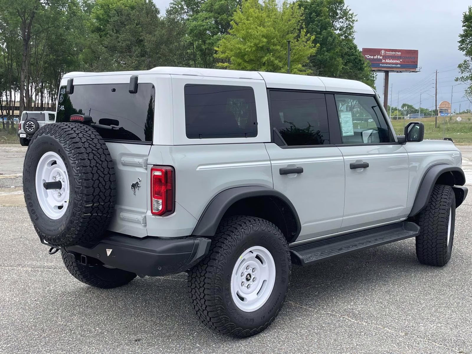 2026 Avalanche Gray Ford Bronco Heritage Edition 4X4 SUV