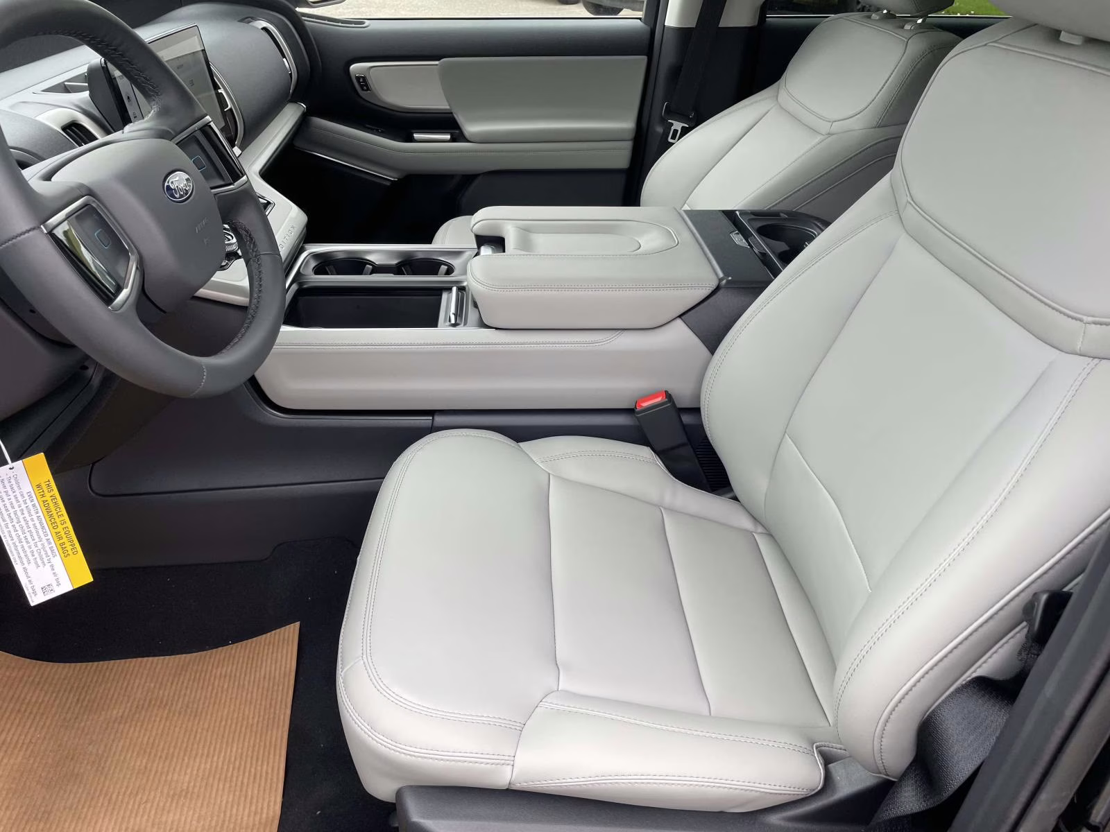 2026 Agate Black Metallic Ford Expedition Active RWD SUV