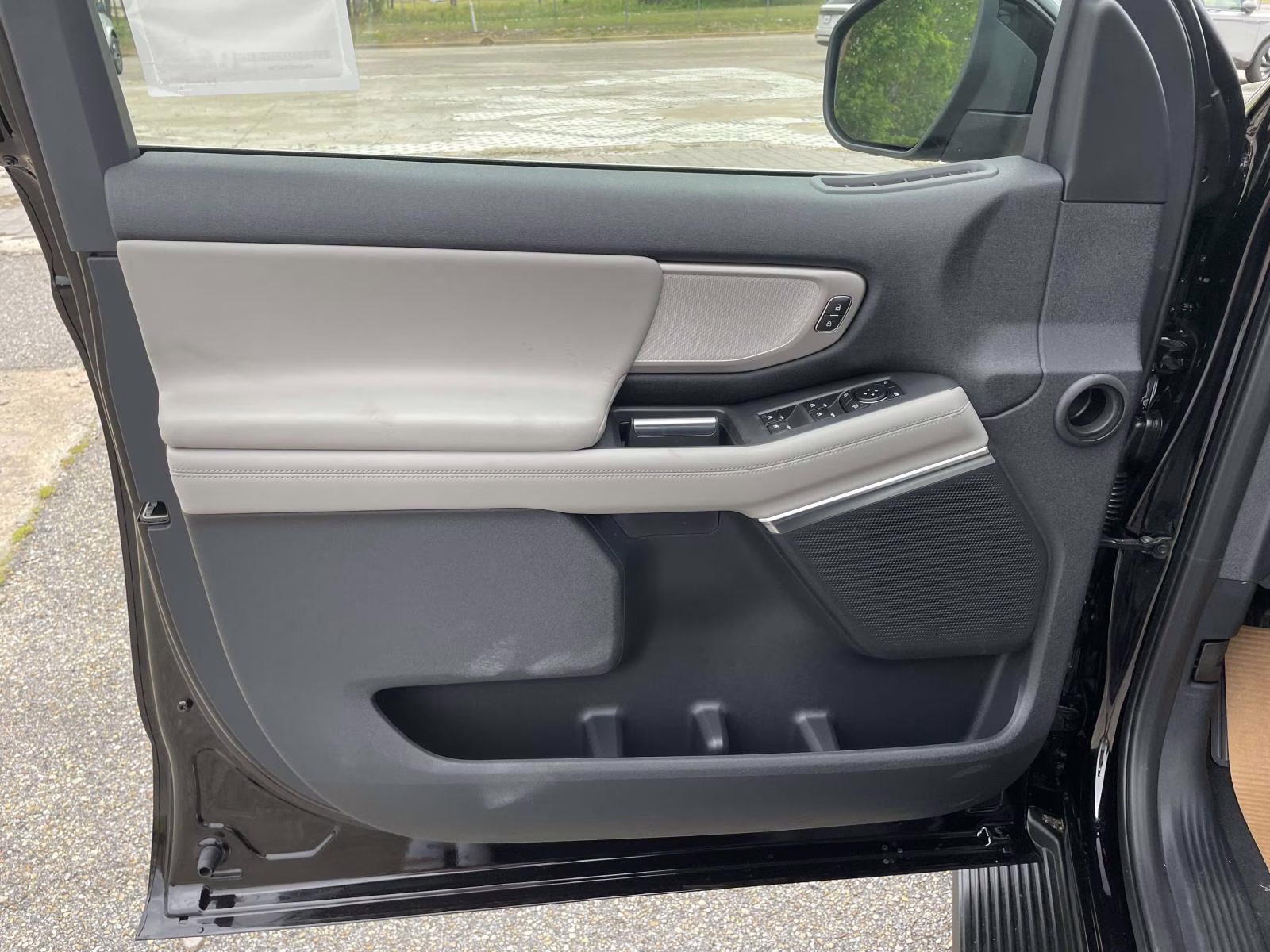 2026 Agate Black Metallic Ford Expedition Active RWD SUV