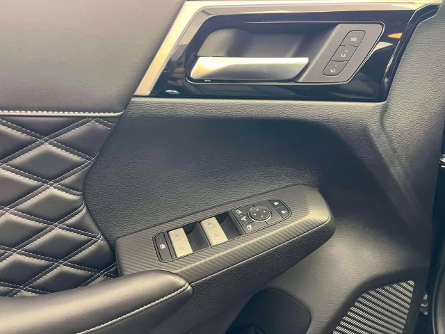 2026 Nissan Rogue Plug-In Hybrid Platinum AWD SUV