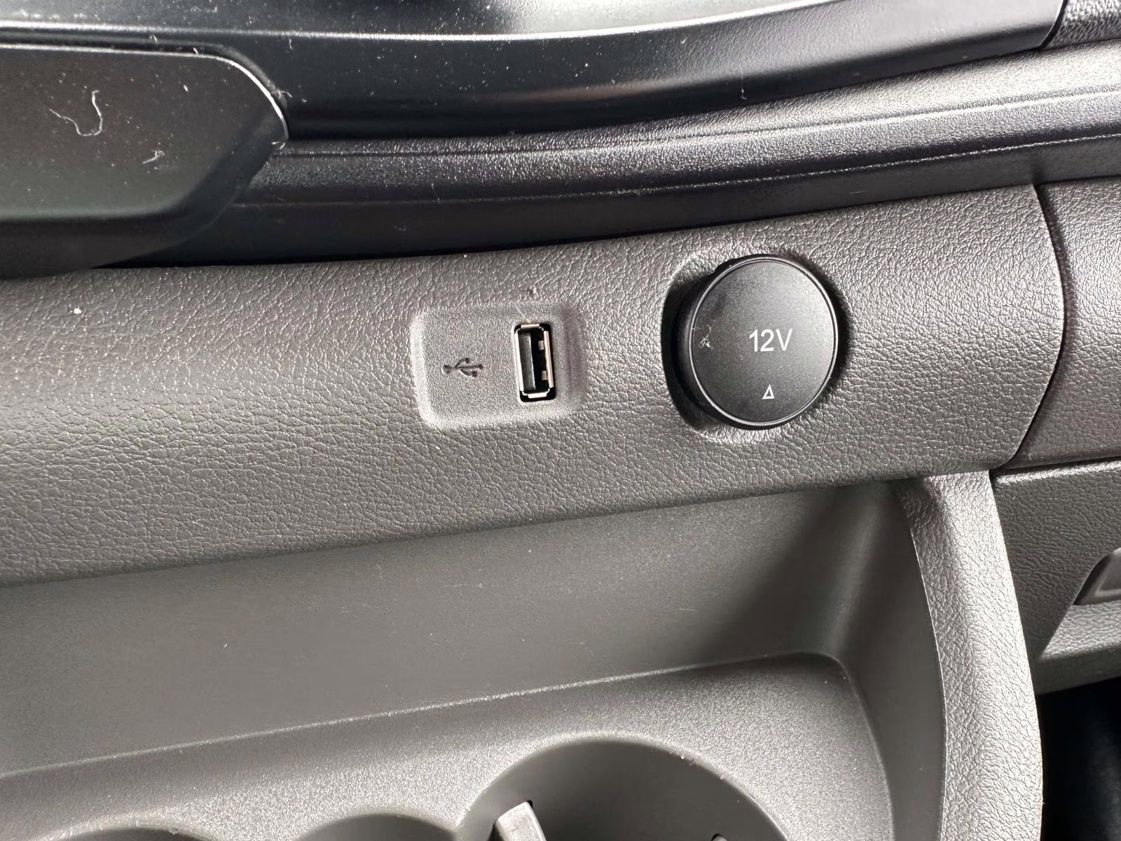 2024 Oxford White Ford Transit Cargo Van T-250 130 Low Rf 9070 GVWR RWD RWD Van