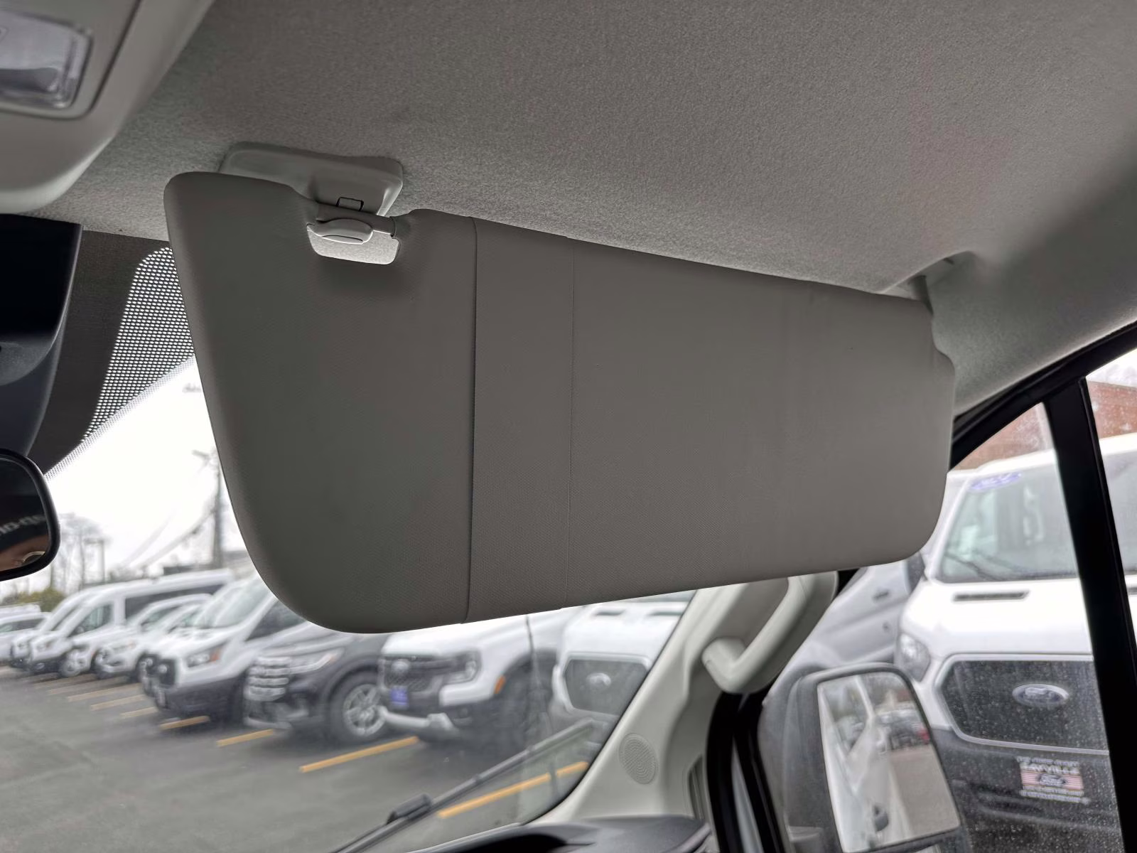 2024 Oxford White Ford Transit Cargo Van T-250 130 Low Rf 9070 GVWR RWD RWD Van