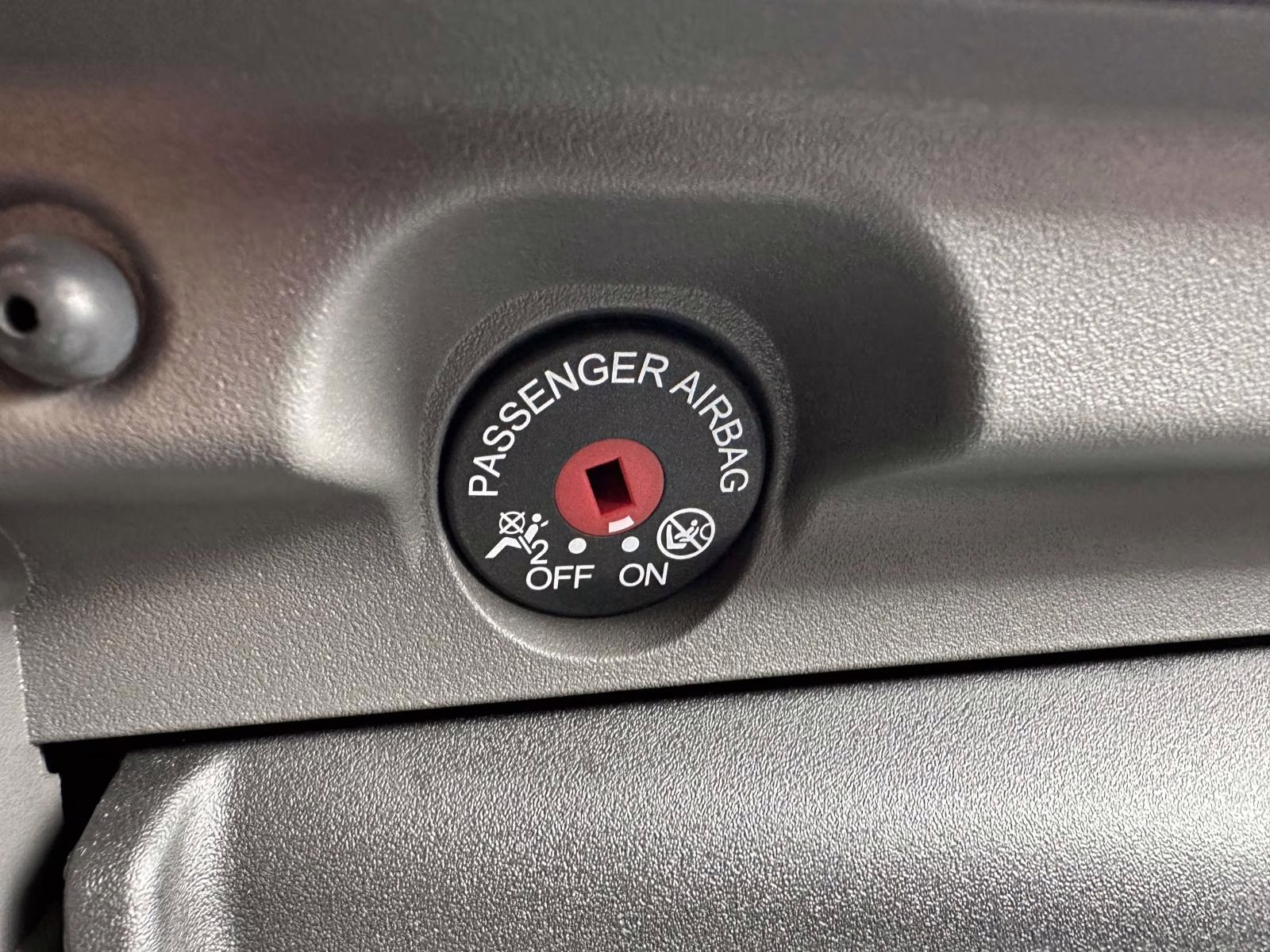 2024 Oxford White Ford Transit Cargo Van T-250 130 Low Rf 9070 GVWR RWD RWD Van