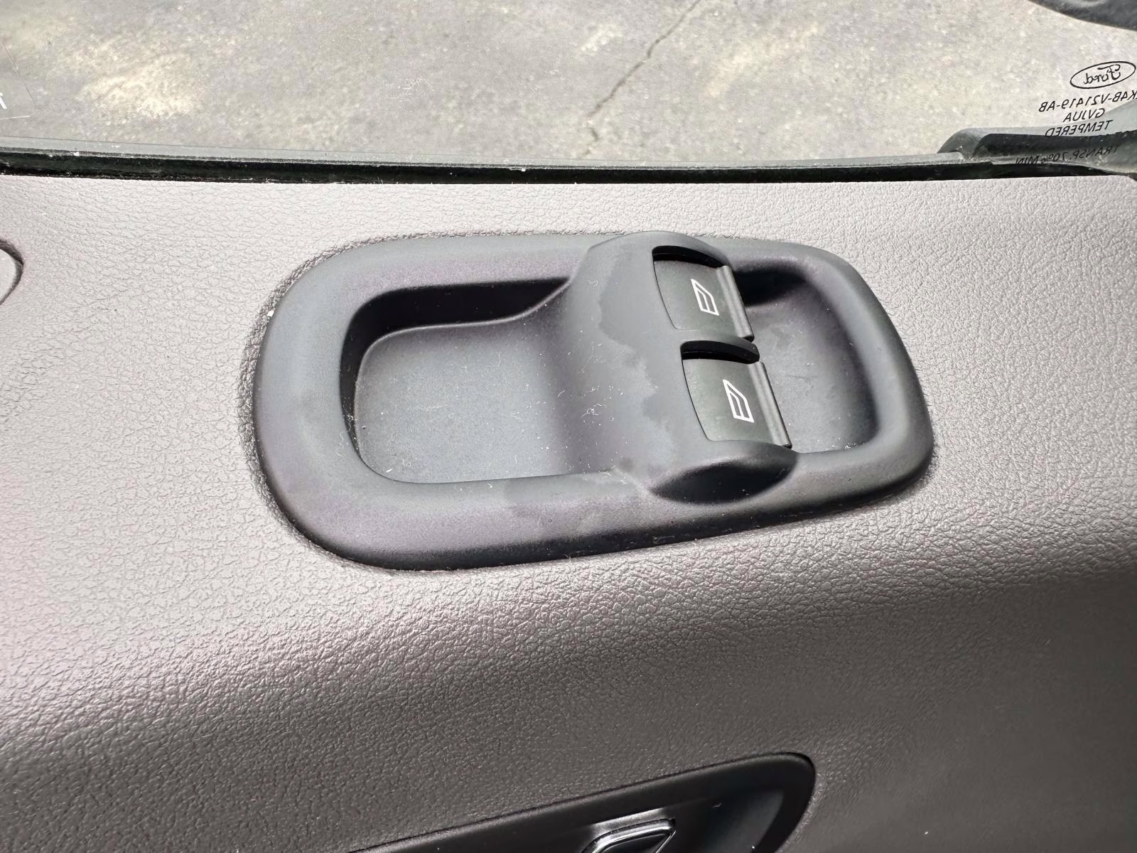 2024 Oxford White Ford Transit Cargo Van T-250 130 Low Rf 9070 GVWR RWD RWD Van