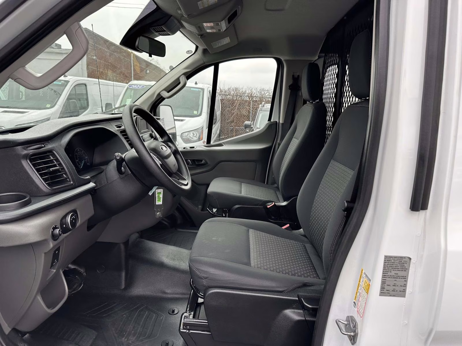 2024 Oxford White Ford Transit Cargo Van T-250 130 Low Rf 9070 GVWR RWD RWD Van