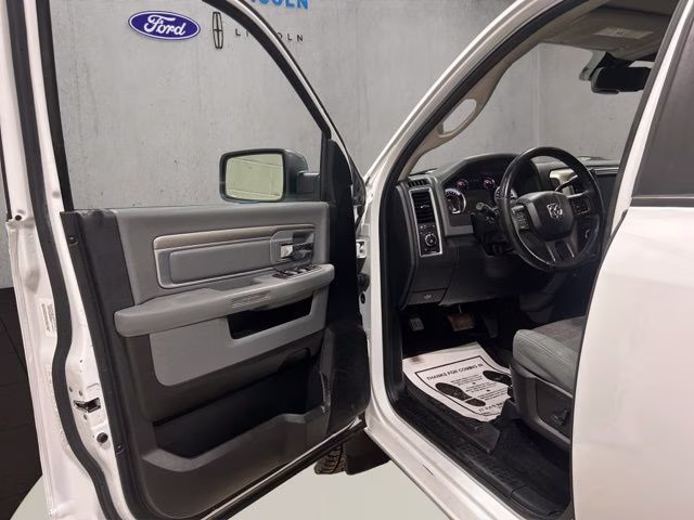 2013 Bright White Clearcoat Ram 1500 Big Horn 4X4 Truck