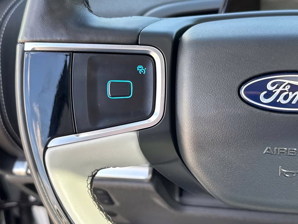 2025 Star White Metallic Tri-Coat Ford Expedition Max Platinum 4X4 SUV