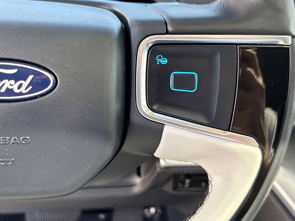 2025 Star White Metallic Tri-Coat Ford Expedition Max Platinum 4X4 SUV