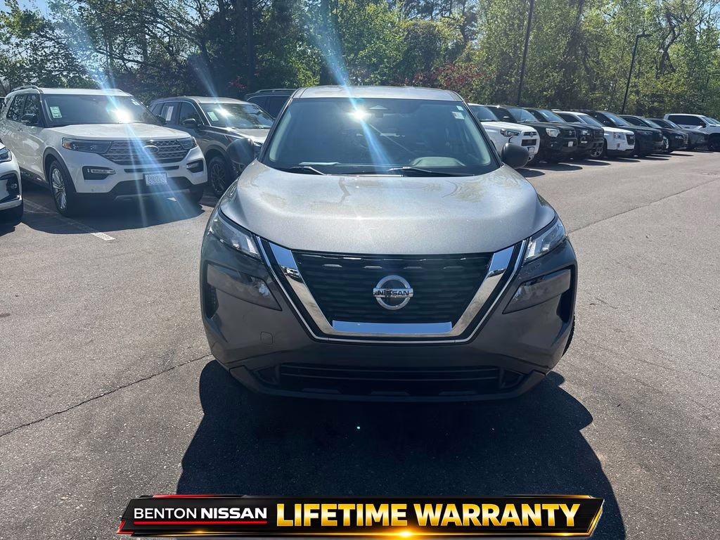 2021 Gun Metallic Nissan Rogue S FWD SUV