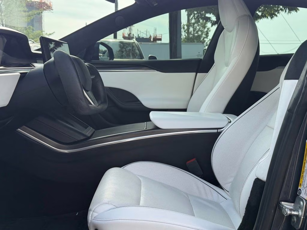 2022 Midnight Silver Metallic Tesla Model S Plaid AWD Hatchback
