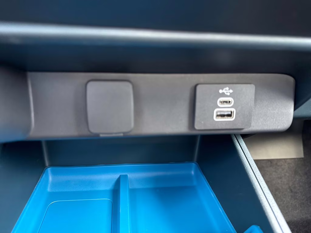 2026 Shadow Black Ford Maverick XLT FWD Truck