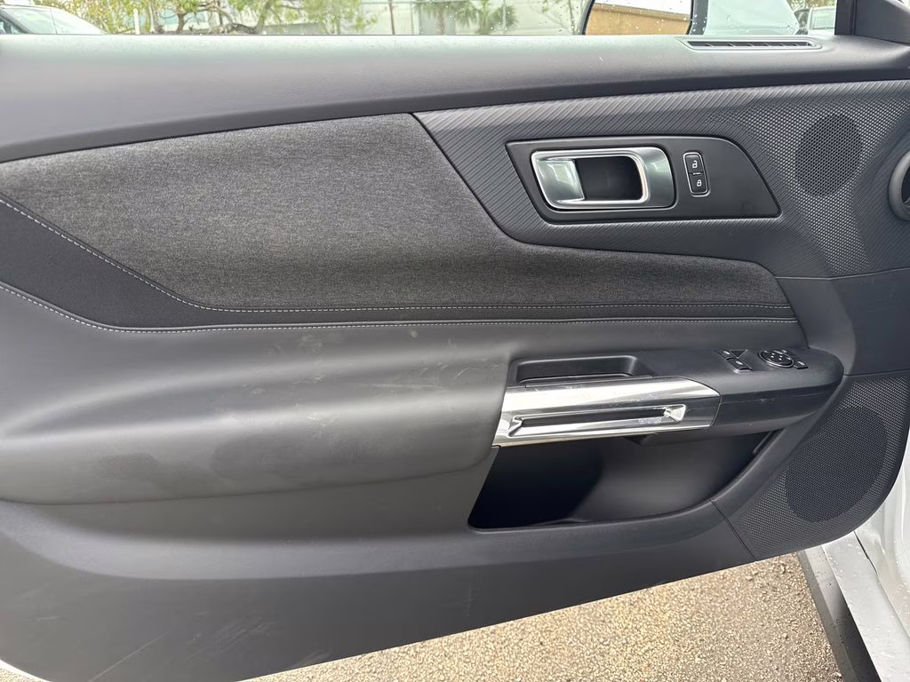 2026 Oxford White Ford Mustang GT RWD Coupe