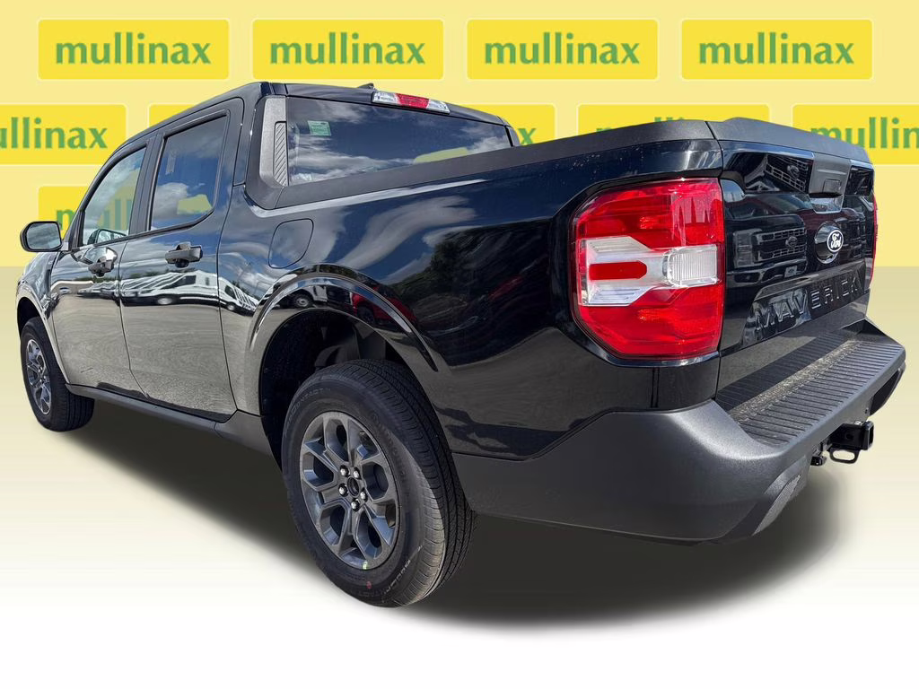 2026 Shadow Black Ford Maverick XLT FWD Truck