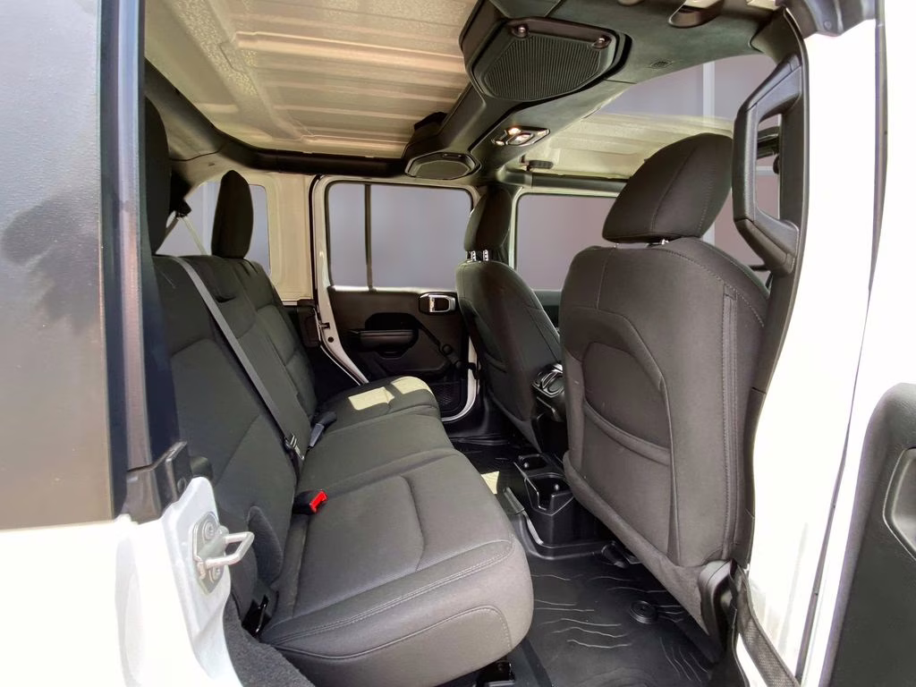 2021 Bright White Clearcoat Jeep Wrangler Unlimited Willys 4X4 SUV