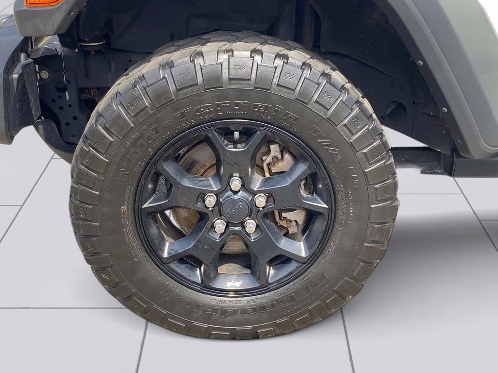 2021 Bright White Clearcoat Jeep Wrangler Unlimited Willys 4X4 SUV