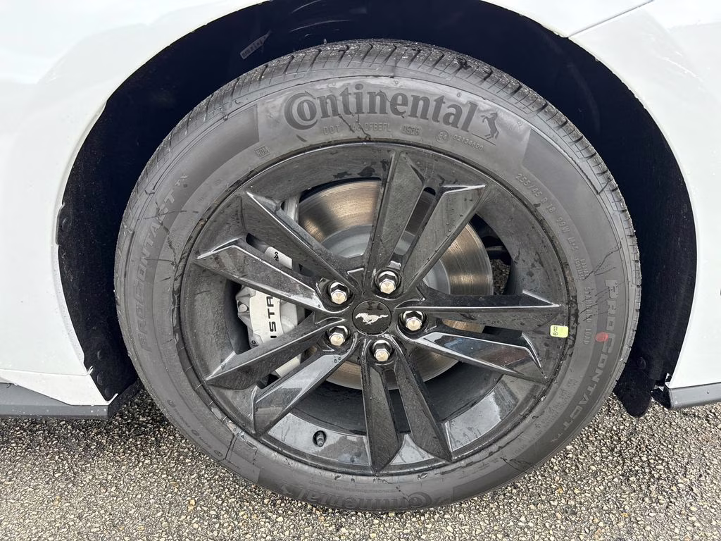 2026 Oxford White Ford Mustang GT RWD Coupe