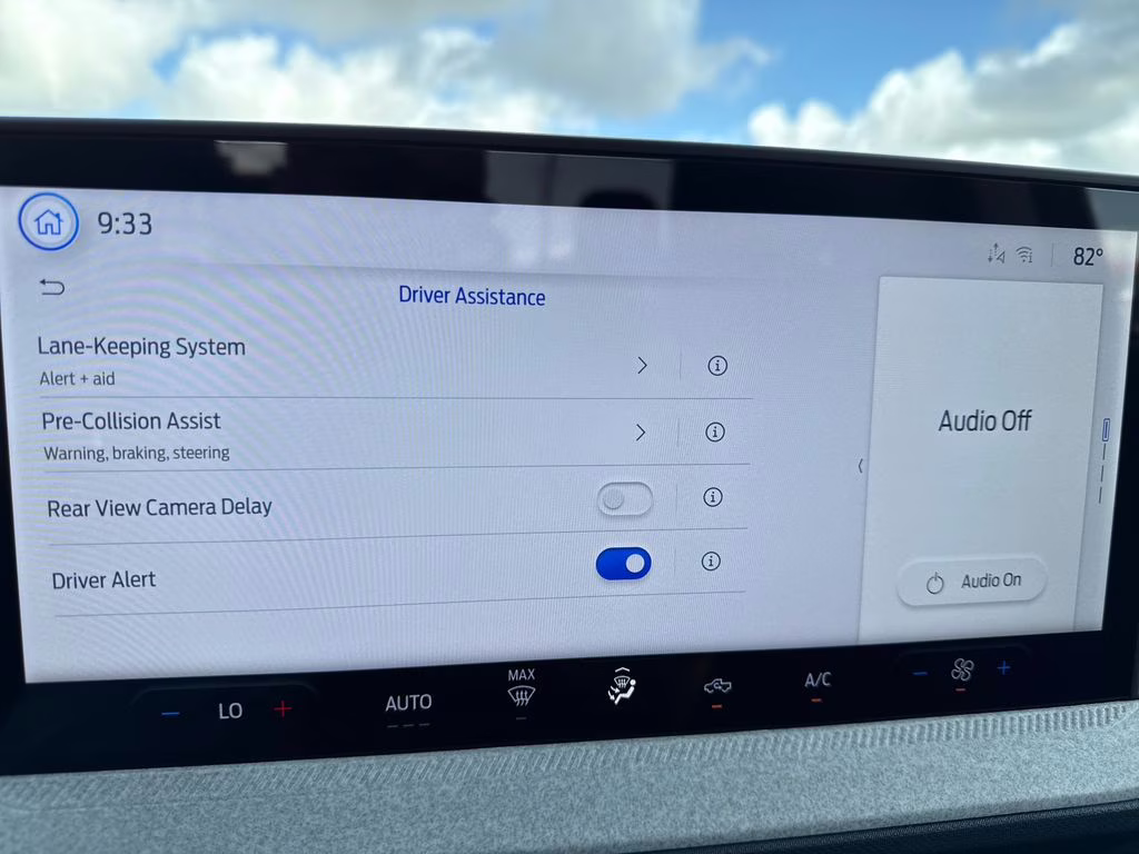 2026 Shadow Black Ford Maverick XLT FWD Truck