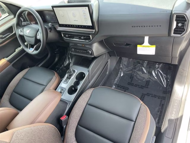2026 Oxford White Ford Bronco Sport Outer Banks 4X4 SUV