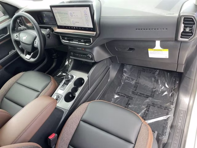 2026 Oxford White Ford Bronco Sport Outer Banks 4X4 SUV