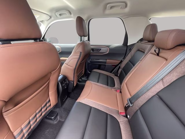 2026 Oxford White Ford Bronco Sport Outer Banks 4X4 SUV