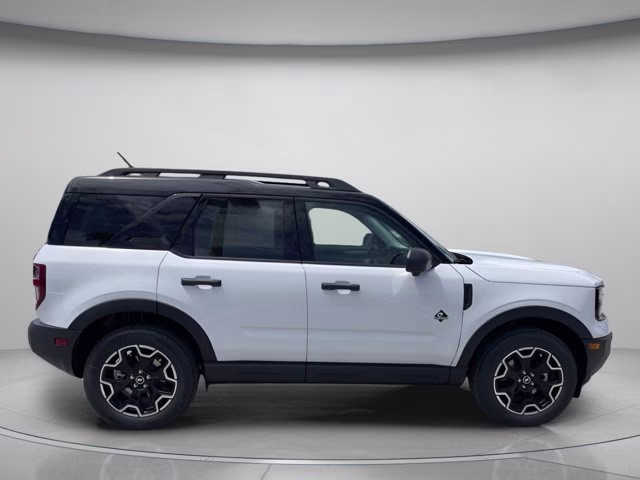2026 Oxford White Ford Bronco Sport Outer Banks 4X4 SUV