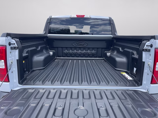 2026 Space White Metallic Ford Maverick XLT FWD Truck