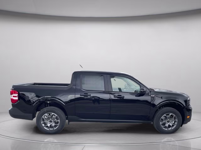 2026 Shadow Black Ford Maverick XLT FWD Truck