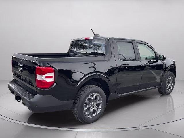 2026 Shadow Black Ford Maverick XLT FWD Truck