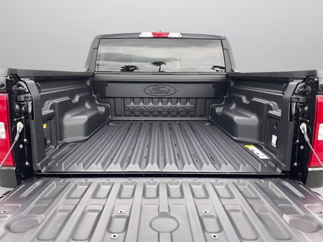 2026 Shadow Black Ford Maverick XLT FWD Truck