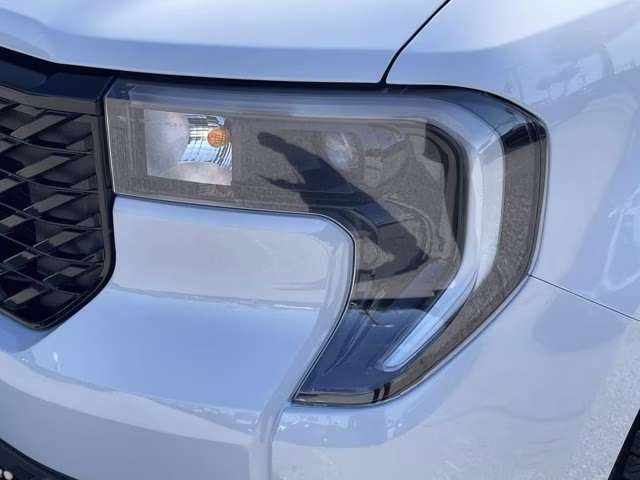 2026 Space White Metallic Ford Maverick LARIAT AWD Truck