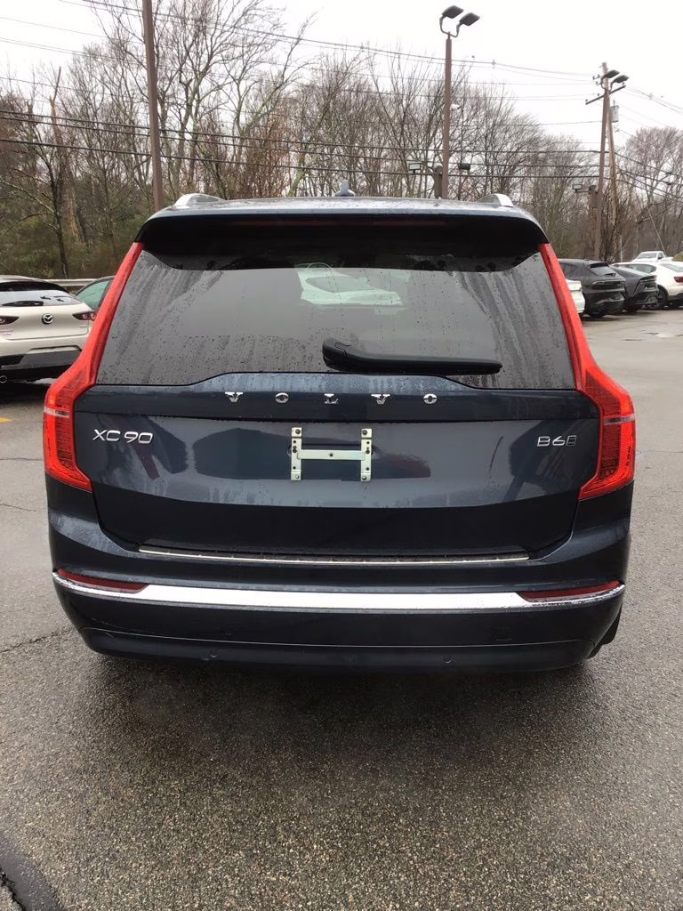 2024 Blue Volvo XC90 B6 Plus Bright Theme AWD SUV