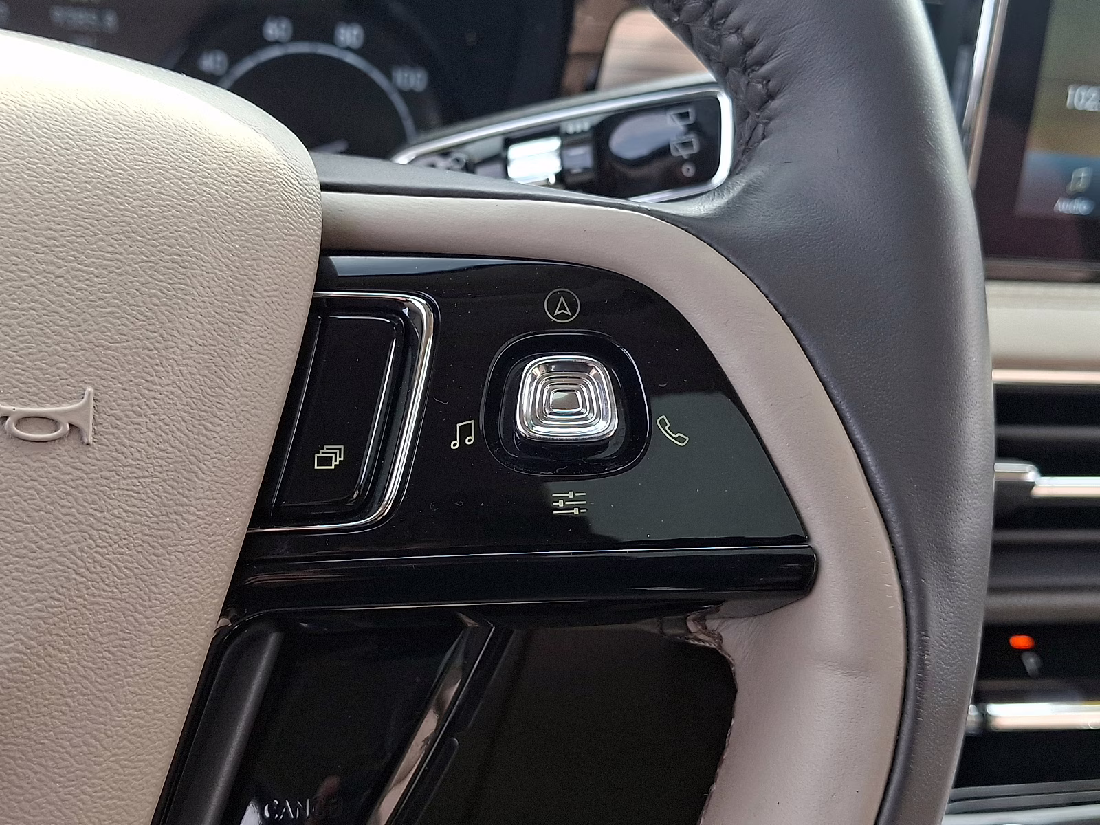 2020 Magnetic Gray Lincoln Corsair Standard AWD