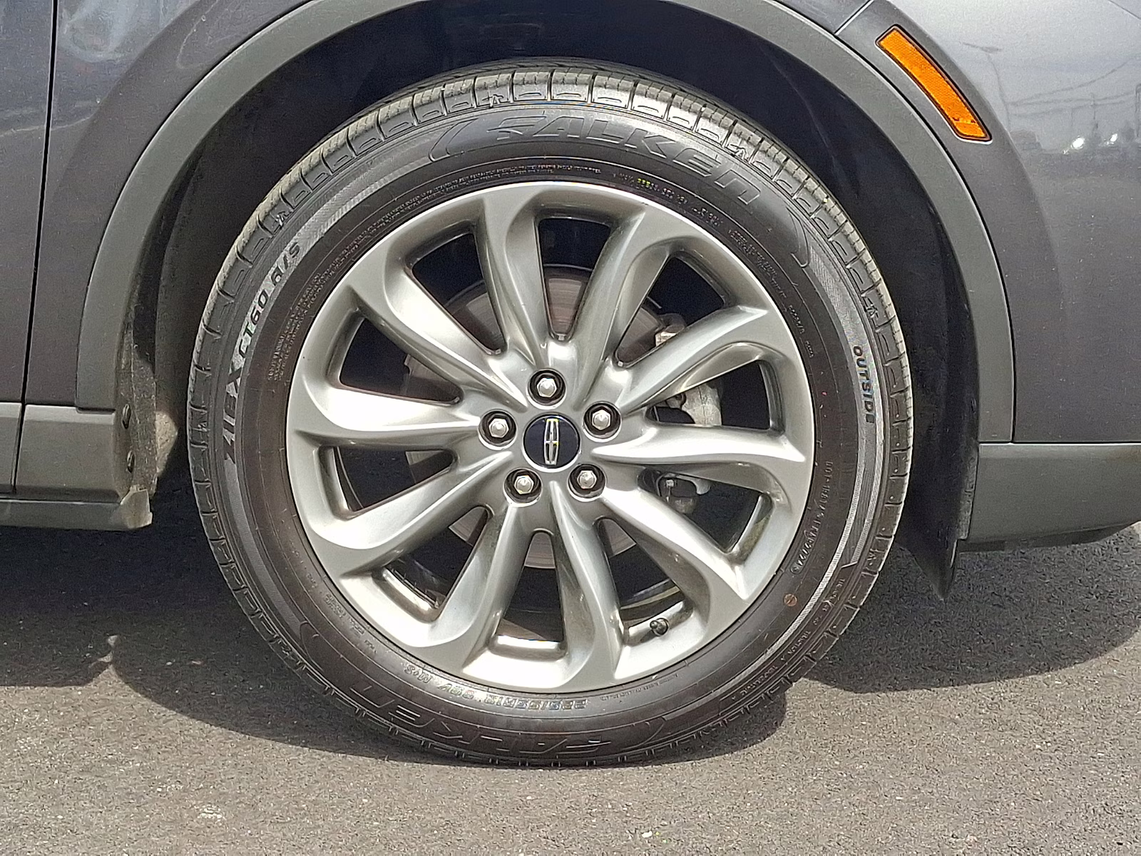 2020 Magnetic Gray Lincoln Corsair Standard AWD