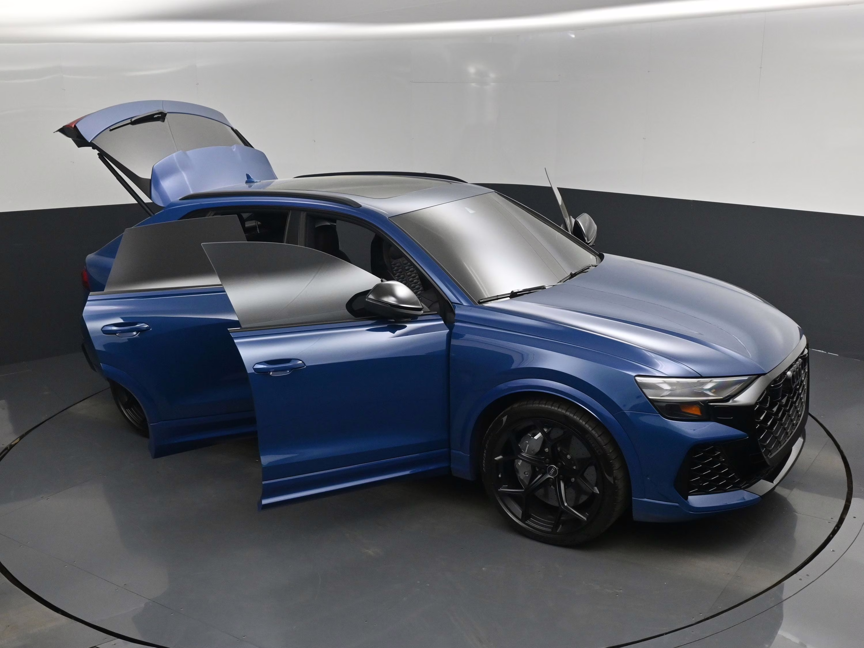 2025 Ascari Blue Metallic Audi RS Q8 performance 4.0T AWD SUV