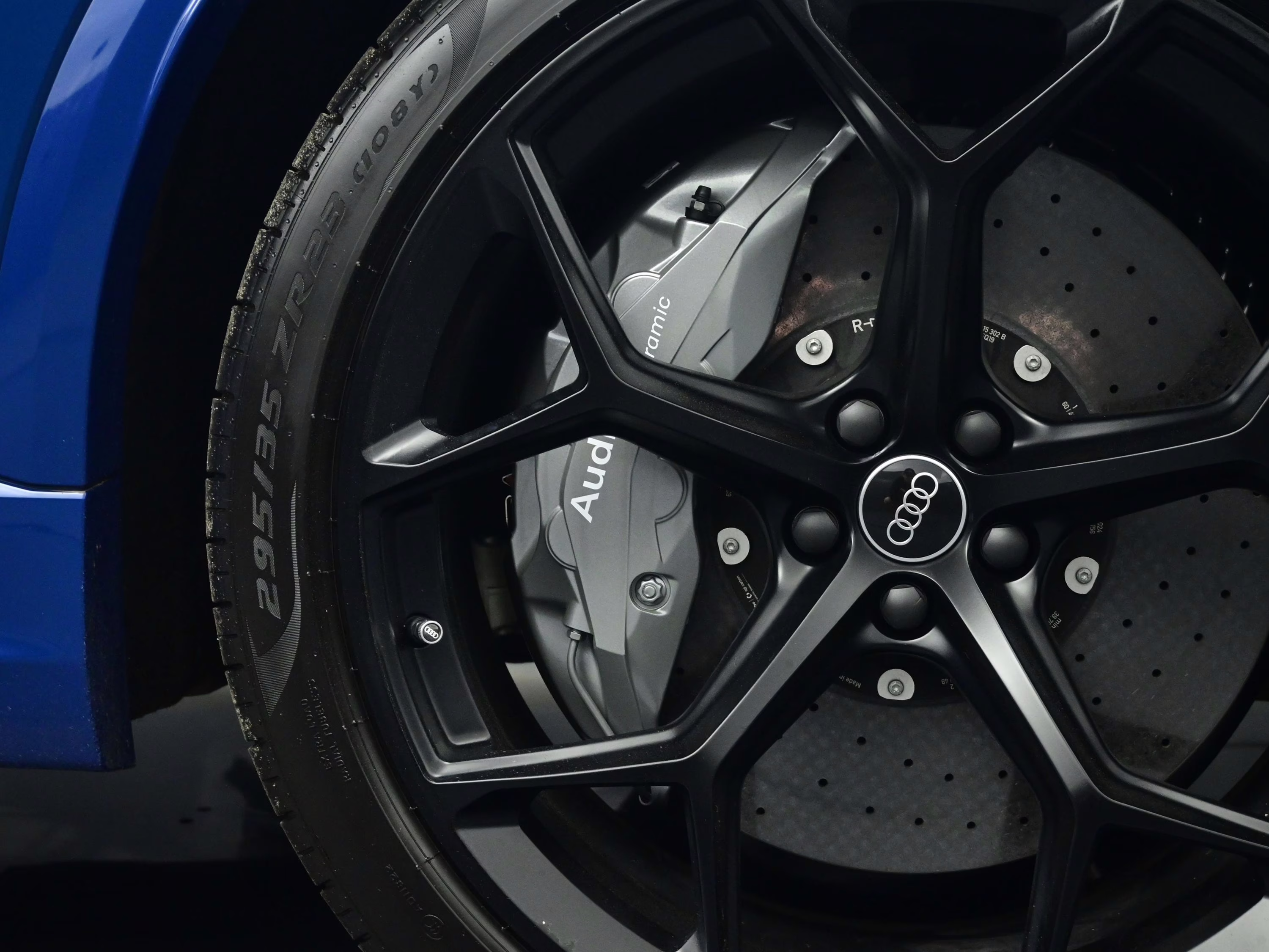 2025 Ascari Blue Metallic Audi RS Q8 performance 4.0T AWD SUV
