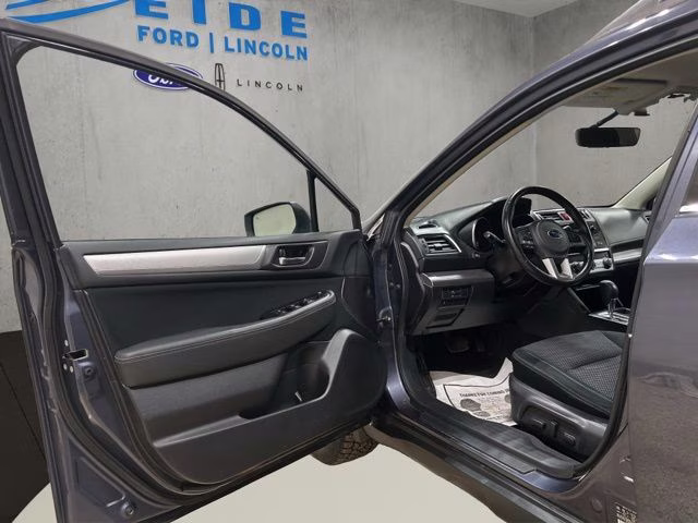 2017 Carbide Gray Metallic Subaru Outback 2.5i Premium AWD SUV