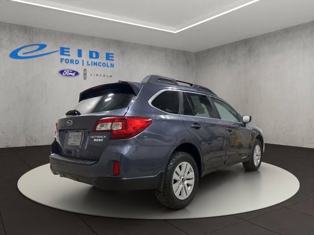 2017 Carbide Gray Metallic Subaru Outback 2.5i Premium AWD SUV