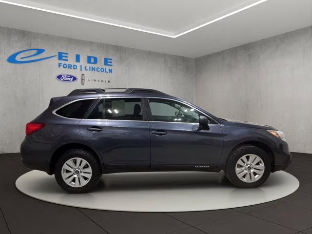 2017 Carbide Gray Metallic Subaru Outback 2.5i Premium AWD SUV