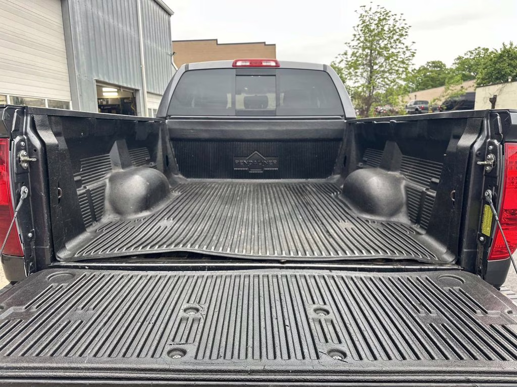 2017 Magnetic Gray Metallic Toyota Tundra SR5 4X4 Truck