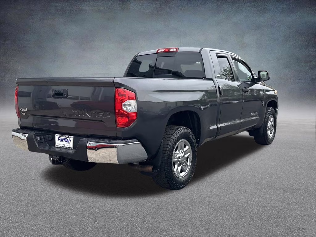 2017 Magnetic Gray Metallic Toyota Tundra SR5 4X4 Truck