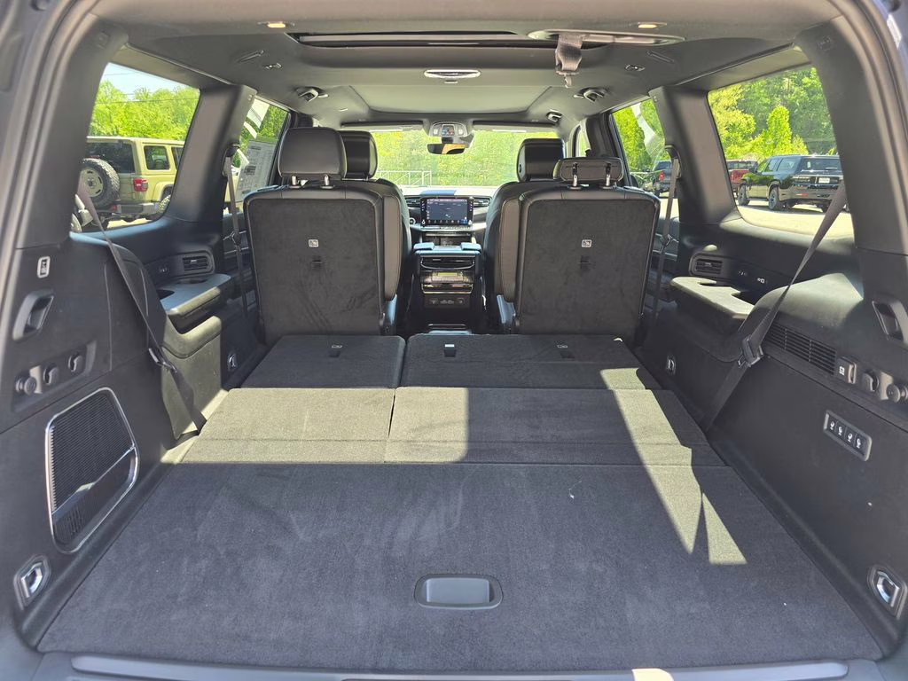 2026 Bright White Clearcoat Jeep Grand Wagoneer 4X4 SUV