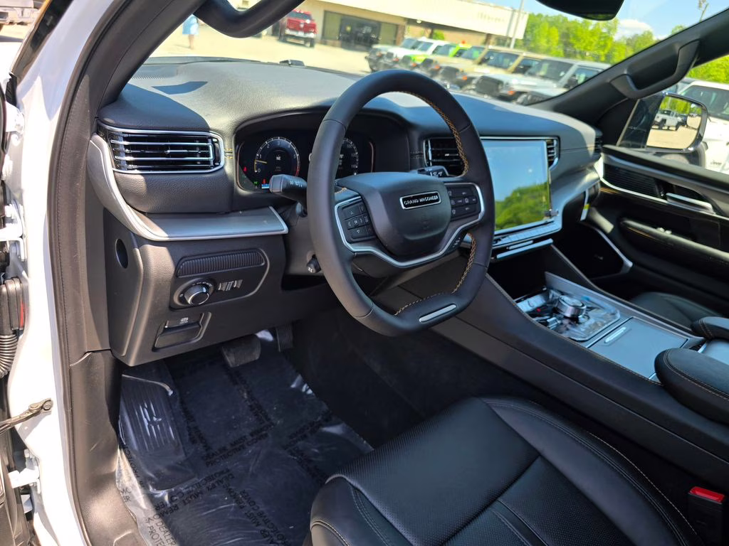 2026 Bright White Clearcoat Jeep Grand Wagoneer 4X4 SUV