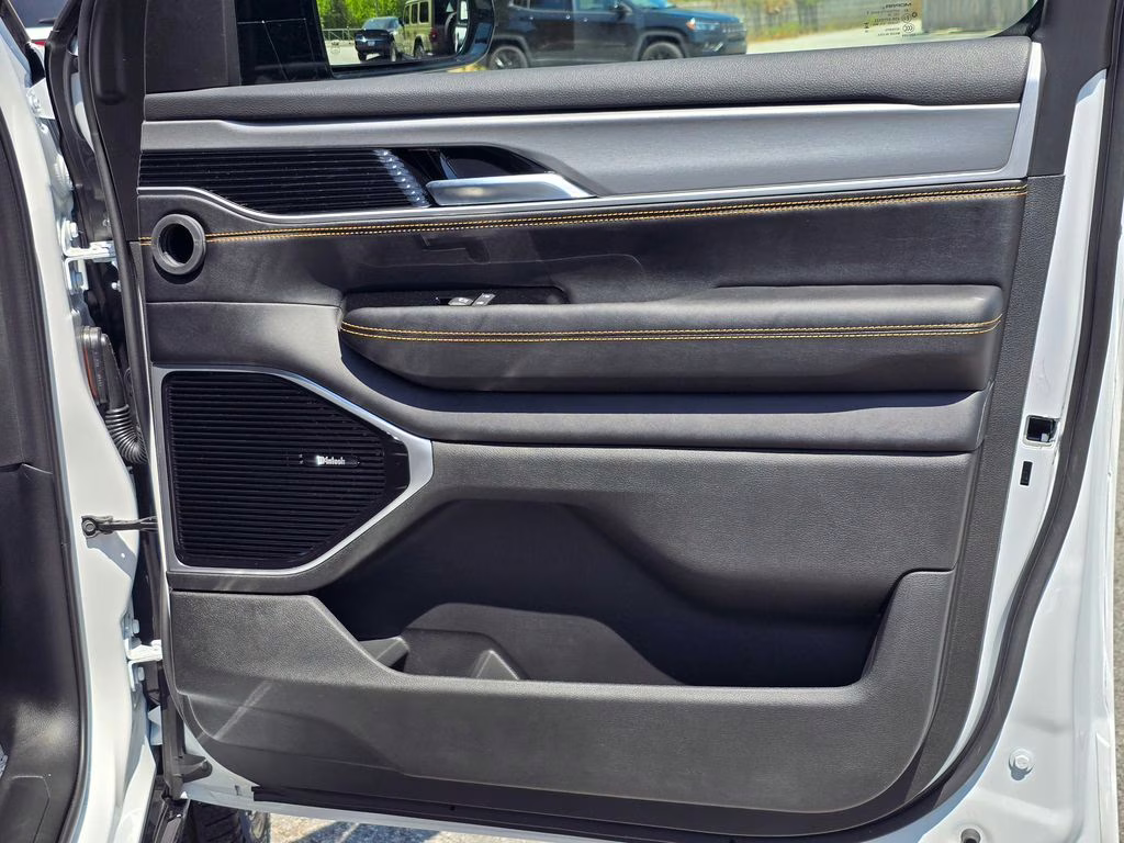 2026 Bright White Clearcoat Jeep Grand Wagoneer 4X4 SUV