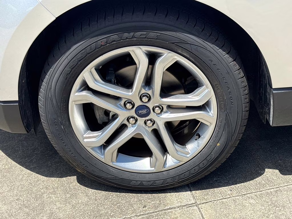 2018 Ingot Silver Ford Edge Titanium FWD SUV