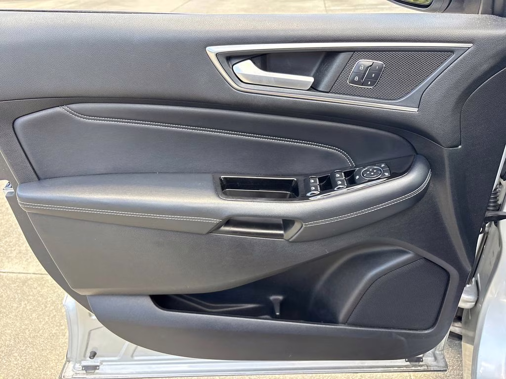 2018 Ingot Silver Ford Edge Titanium FWD SUV