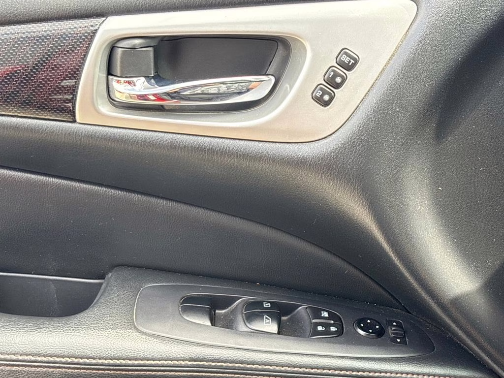 2020 Scarlet Ember Tintcoat Nissan Pathfinder SL FWD SUV