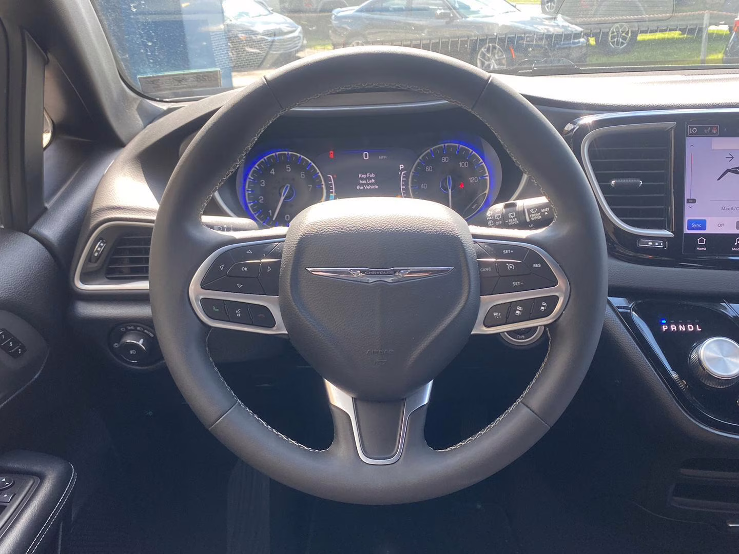 2025 Bright White Clearcoat Chrysler Pacifica Select FWD Van