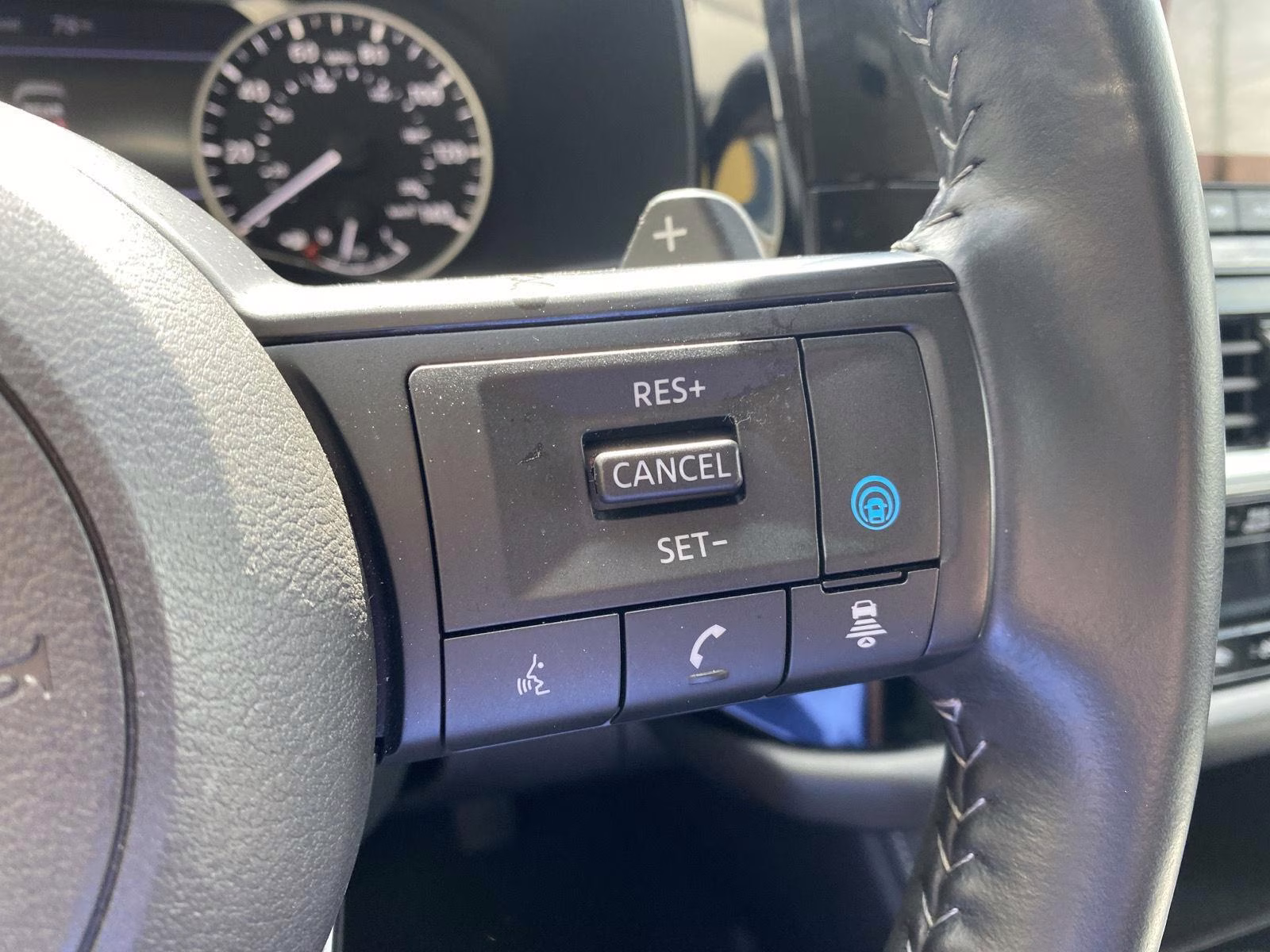 2025 Super Black Nissan Pathfinder SV 4X4 SUV