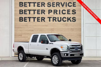 2016 White Platinum Metallic Tri-Coat Ford Super Duty F-350 SRW Lariat 4X4 Truck